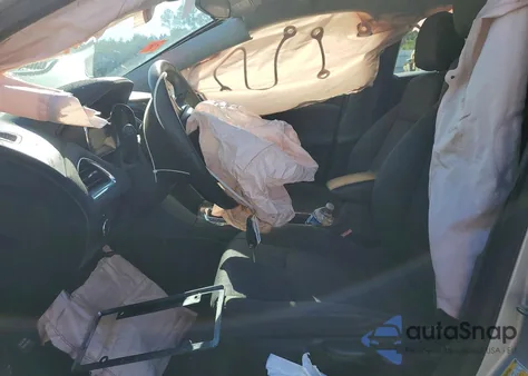 2019 Chevrolet Cruze Ls z USA, uszkodzony, nr VIN 1G1BC5SMXK7149094